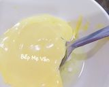 Hình bước làm 3 của món Bánh bông lan cupcake kem tươi