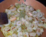 Foto del paso 2 de la receta: Noodles con gambas y angurinhas