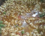 A picture of step 5 of Fried maggi.