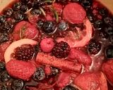Une image de l'étape 4 de Confiture fruits rouges romarin.