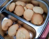 A picture of step 7 of Egg Coin Cookie.
