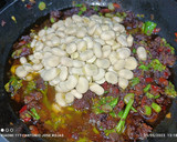 Foto del paso 4 de la receta: Habitas con verduras, morcilla y sobrasada