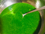 પાલક પરાઠા (Palak Paratha Recipe In Gujarati)