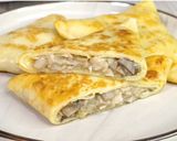 Фото кроку 1 до Найсоковитіші млинці з куркою та грибами 🥞.