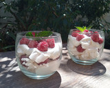 Foto del paso 2 de la receta: Torta merengue frambuesa en copa