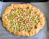 Une image de l'étape 3 de Tarte rustique à la rhubarbe.