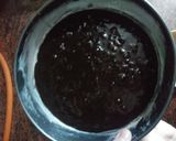 A picture of step 4 of Walnut Brownie cake.