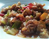 Foto langkah ke 5 dari resep Cumi Tepung Saus Tiram Pedas.
