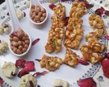 A picture of step 5 of Peanuts chikki.
