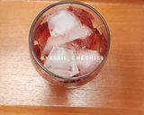 Foto langkah ke 3 dari resep Korean Strawberry Milk.