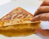 A picture of step 5 of Coconut flavor stuffed chapati#themechallenge#coconutchapati.