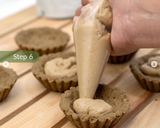 Foto langkah ke 7 dari resep Hojicha Coffee Mini Pie (Mini Pie Kopi Hojicha).