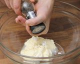 Klasszikus franciasaláta recept fázis 8 fotója