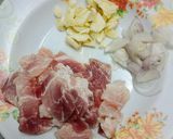 รูปขั้นตอนการทำที่ 1 ของ ข้าวผัดหมู&กุ้ง😋