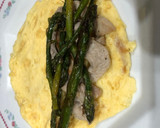 Foto del paso 3 de la receta: Tortilla francesa con espárragos trigueros y tiras de lomo
