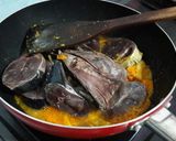 Foto langkah ke 4 dari resep Ikan Tongkol Kuah Asam Pedas.