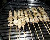 Foto langkah ke 2 dari resep Sate ayam bumbu kacang.
