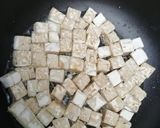 Foto langkah ke 2 dari resep Tumis Bunga Bawang Tempe.
