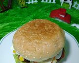 Foto langkah ke 4 dari resep Beef Burger with Scramble Egg.