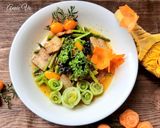Hình bước làm 2 của món Măng tây cà chua xào thịt