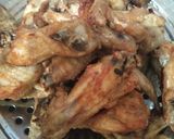 Foto langkah ke 1 dari resep Semur telur puyuh dan sayap ayam ☺.