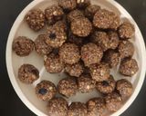A picture of step 5 of Palm jaggery laddu.