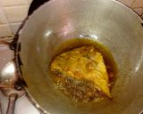 A picture of step 2 of Pomfretcurry rice.