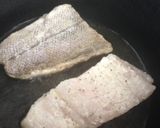 Foto del paso 2 de la receta: Pescado Frito con Salsa de Maracuyá!