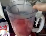 A picture of step 3 of Water melon juice.