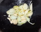 Foto langkah ke 1 dari resep Semur Daging Kentang.