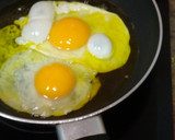 Foto del paso 3 de la receta: Huevos a la riojana