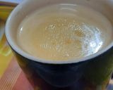 A picture of step 4 of Elachi wali tea.