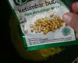 Foto langkah ke 2 dari resep Ayam Kentang Kuah santan.