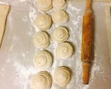 A picture of step 6 of Cinnamon chapati.