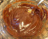 Foto del paso 7 de la receta: Tarta húmeda de dulce de leche y chocolate negro