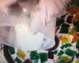 A picture of step 5 of Mosaic jelly cake.