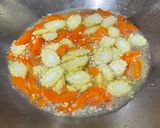 Foto langkah ke 2 dari resep Tumis Tahu Jepang, Jamur Shimeji, Wortel, Putren.