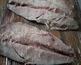Фото кроку 1 до Очень вкусный рецепт скумбрии в духовке.