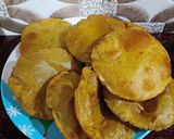 A picture of step 3 of Dal ki poori.