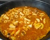 Foto del paso 4 de la receta: Fideuá de chocos (calamares) y gambas