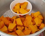 Foto langkah ke 1 dari resep Bola-bola Labu Kuning Goreng.