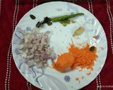 A picture of step 1 of Carrot Upma.