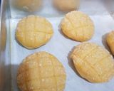 Foto langkah ke 7 dari resep Melonpan / roti melon dorami / roti manis jepang.