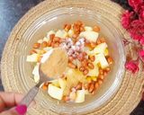 A picture of step 3 of Papad Katori Chaat.