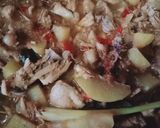 Foto langkah ke 2 dari resep Semur ayam kentang.