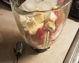 A picture of step 2 of Fruit milk shake.