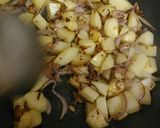 A picture of step 2 of Cauliflower carrot subji.