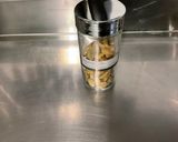 Une image de l'étape 1 de Riz au lait, épices et fruits secs.