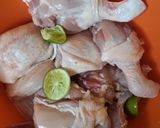 Foto langkah ke 1 dari resep Ayam Goreng Berempah.