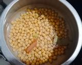 A picture of step 1 of Chana Madra.